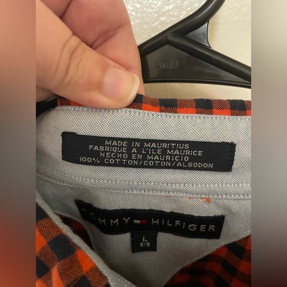 ✨Men’s Tommy Hilfiger Dress Shirt Size L - Picture 8 of 12